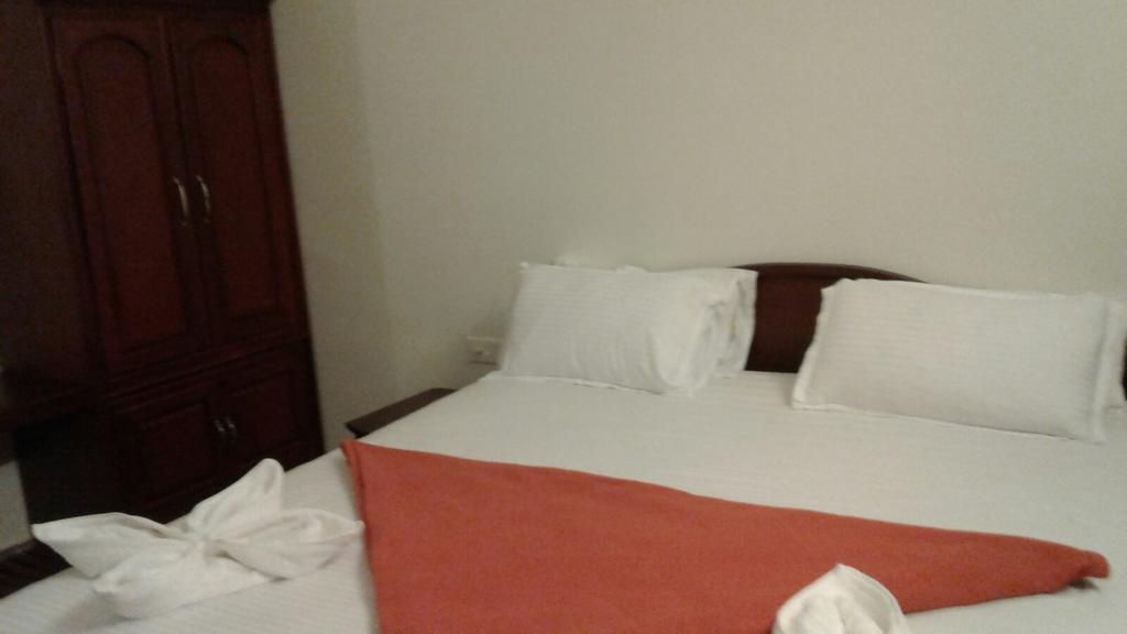 קאלפטה Stay Simple 3 Hills County Resort מראה חיצוני תמונה